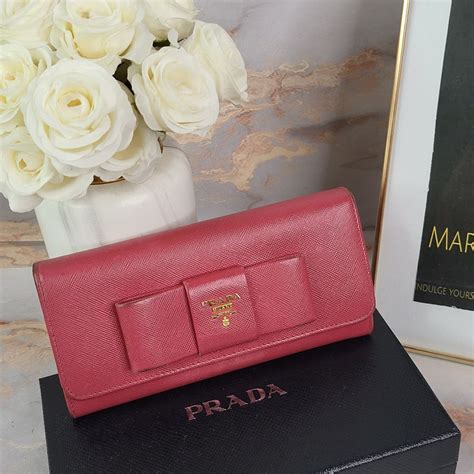 prada saffiano bow wallet singapore|prada wallet holder.